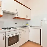 Ljiljana 1553 Novigrad Istria
