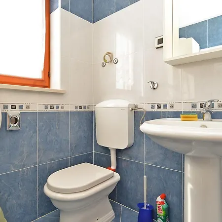 Ljiljana 1553 Apartment