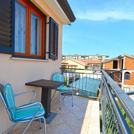 Ljiljana 1553 * Novigrad (Istria)
