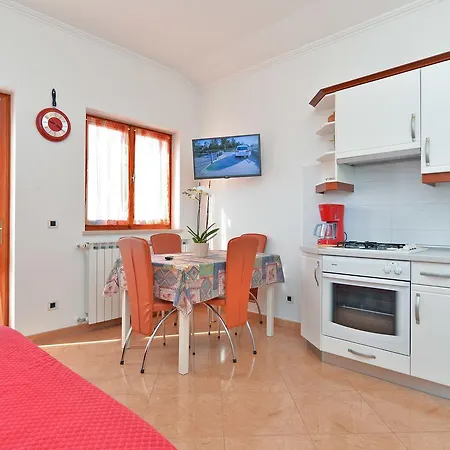 Apartment Ljiljana 1553