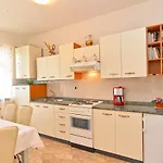Ljiljana 1553 * Novigrad Istria